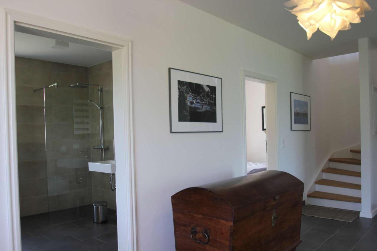 Wassernahes Ferienhaus Mit Meerblick Und Schwimmbadnutzung In Sellin - Ferienhaus Rohrweihe Gager Exterior photo